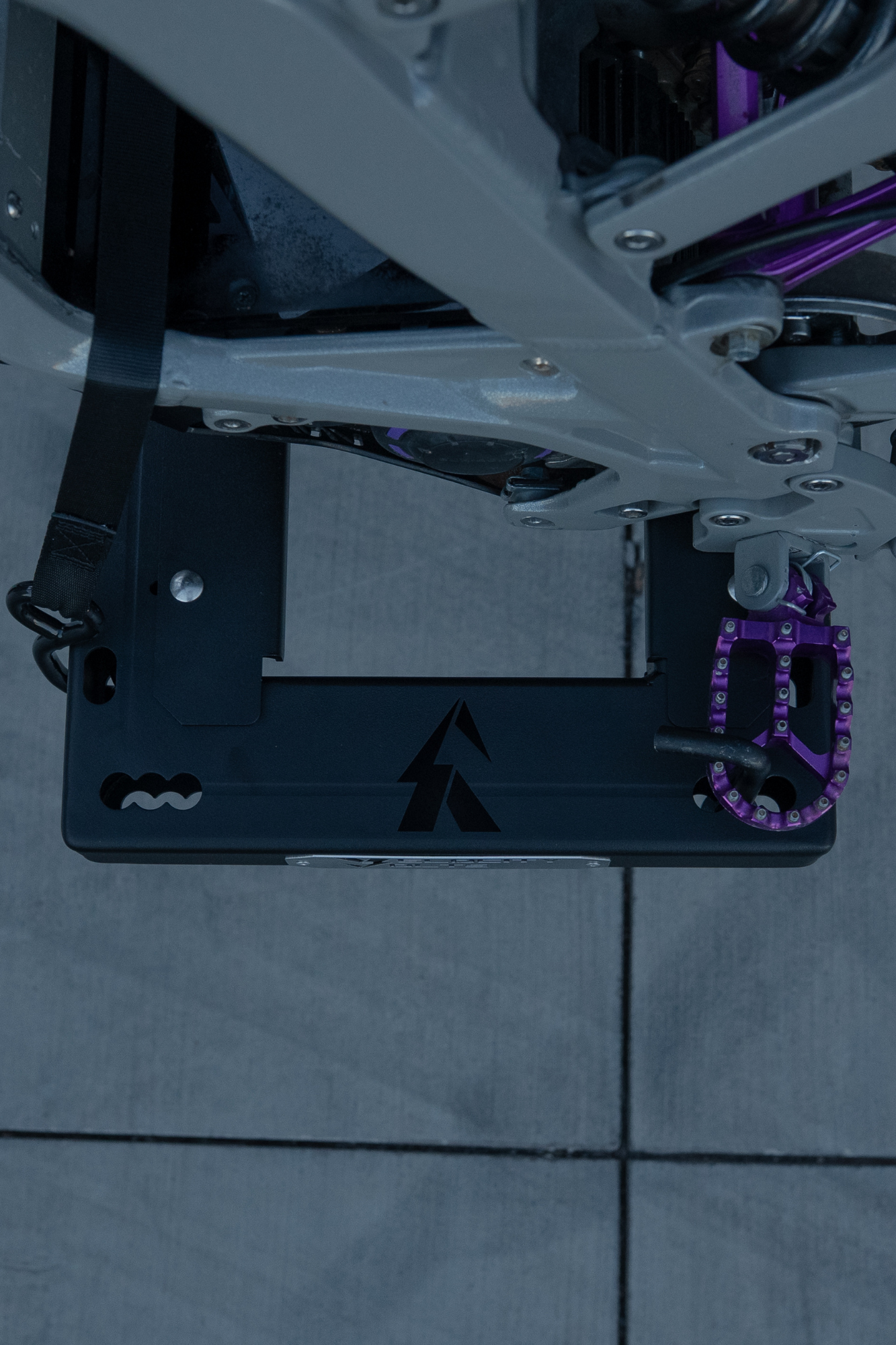 Electric dirt bike hitch carrier mounting plate for Talaria and Throne Strike